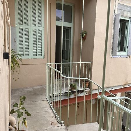 Apartament Le Petit Provencal Nîmes Zewnętrze zdjęcie